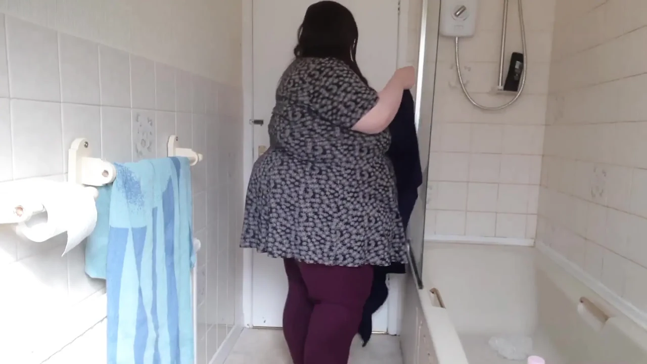 Ssbbw shower strip tease lets get naked