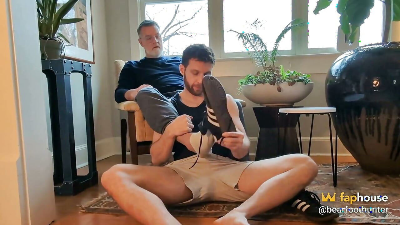 Bliss Bodywork Worships Stepdad's Feet and Cock