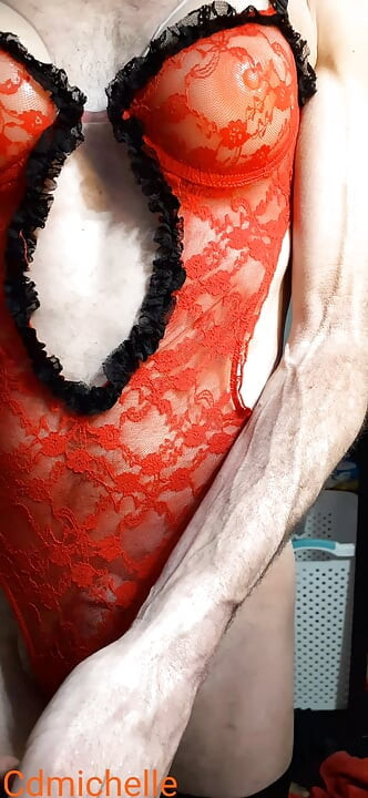 Cdmichelle Loves to crossdress in many different thing