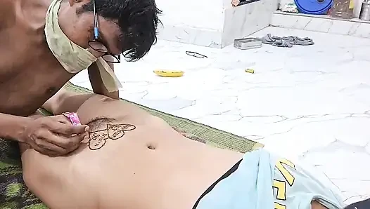 Desain dengan mehndi di vagina (burr)