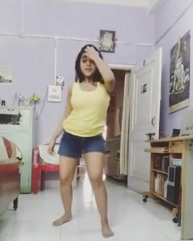 Sexy Indian girl dance
