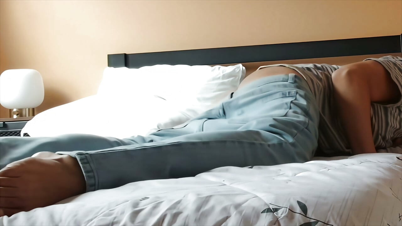 Pillow fucking and finishing my cock off