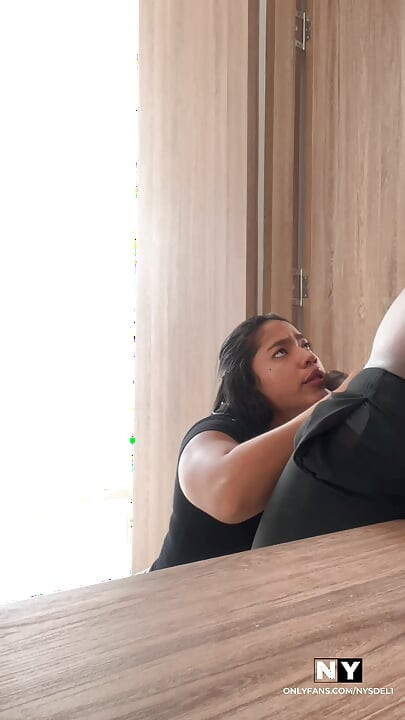 I give oral sex to my best friend's boyfriend secretly -amateur couple- nysdel