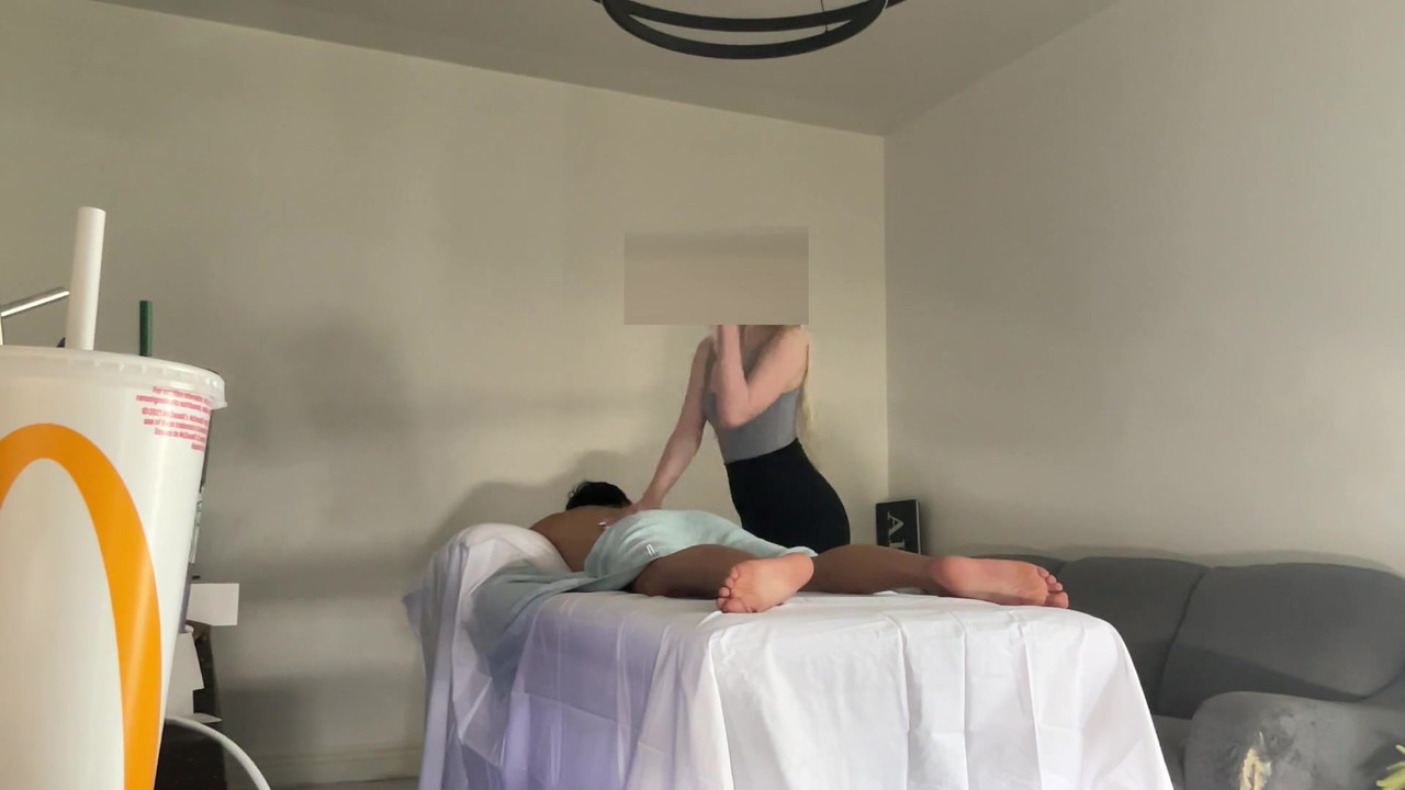 合法的芬兰 RMT 屈服于亚洲怪物鸡巴第二次约会