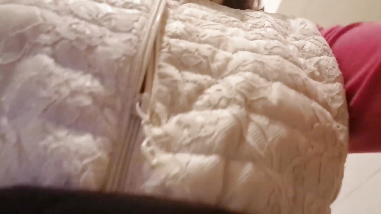 Hermosas tiras de pedos en tiendas y baños públicos super sexy - mega compilación