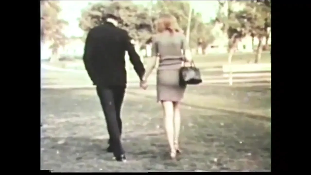 约翰·福尔摩斯在仙境与毛茸茸的阴户（完整电影）