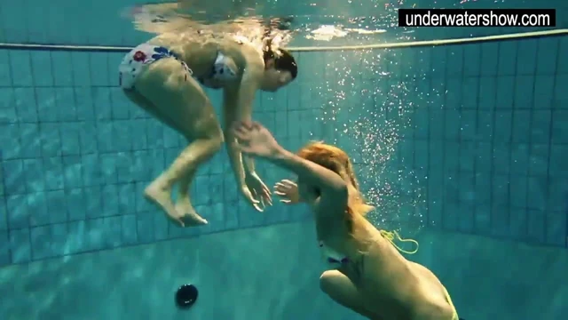 Andrea and Monica hot teens in the pool