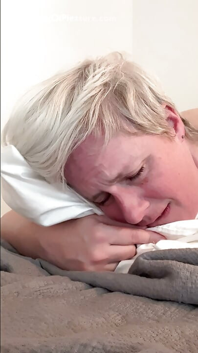 Horny MILF Can't Resist A Good Fucking