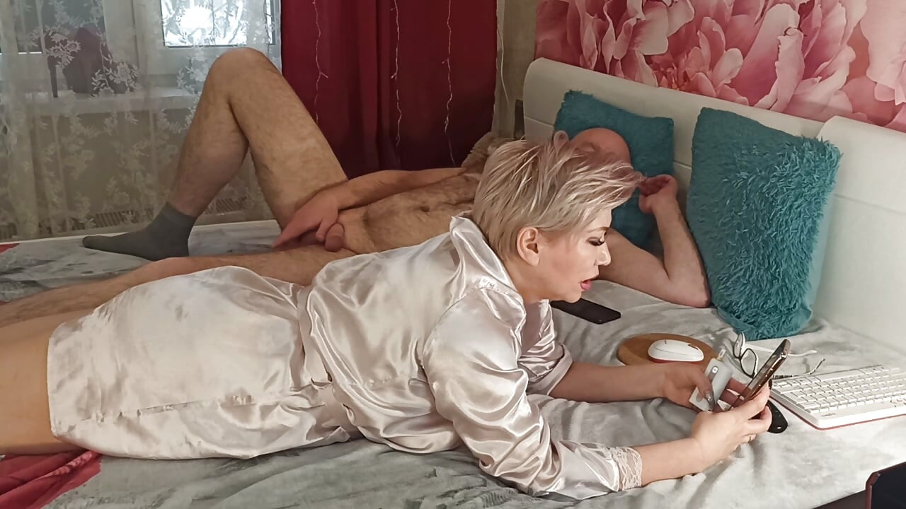 Peter & Aimee (camgirl & writer): Chronicles of Sex Life by real married mature couple from Russia...