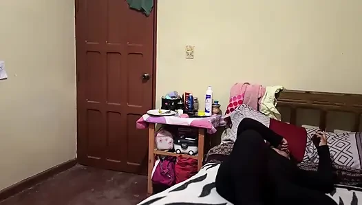 THE BOLIVIAN BIG ASS LADY CHARGES ME RENT WITH SEX