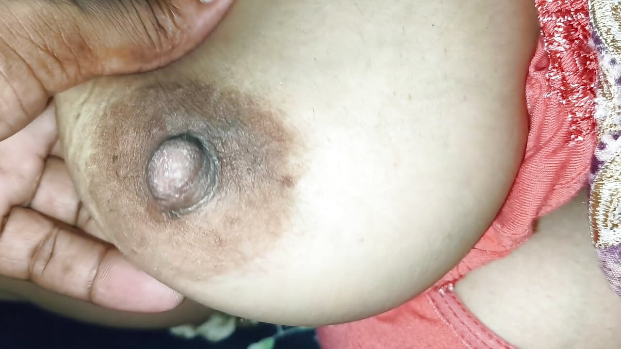 Village ki Sab Se Khobsoort Lardki ki Chudai little tits in big Cock