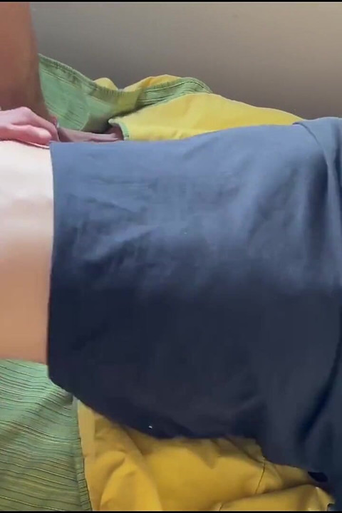הוא זיין אותי ואני אוכלת אותו
