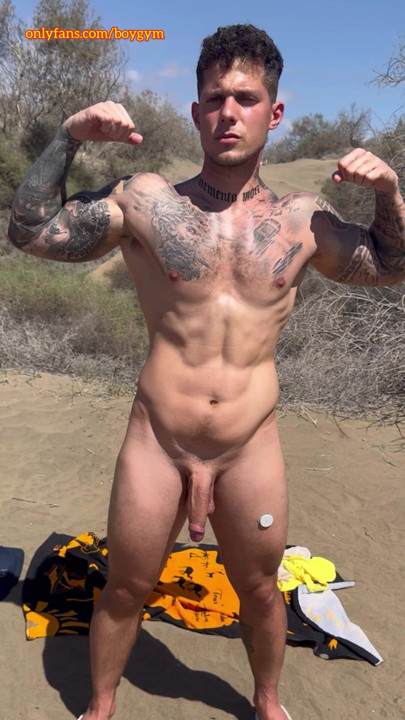 BOYGYM - CUMMING in the Public Zone!