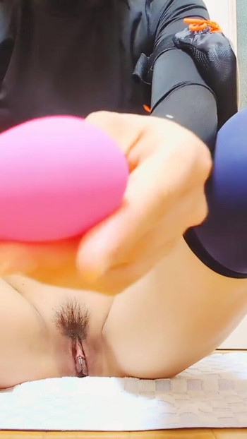 Detik menakjubkan dari "Diari Latihan Zakoman 55, Ketahanan Clitis Suction dengan pakaian"