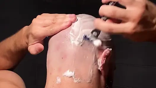 Tıraş başımın asmr videosu