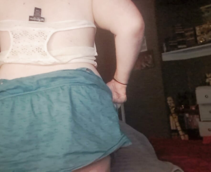 Trans milf riding toy to cum