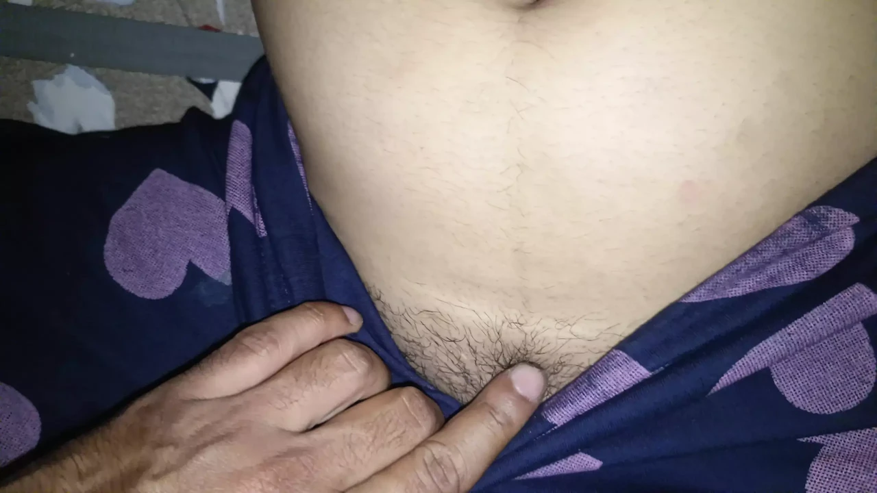 Subah subah Nisha k boobs daba diye