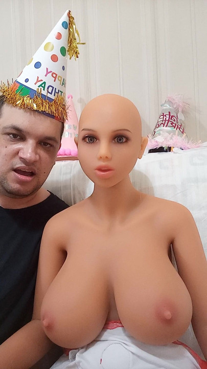Vasile Mondialu blonda buna romania new 2026 videochat 69