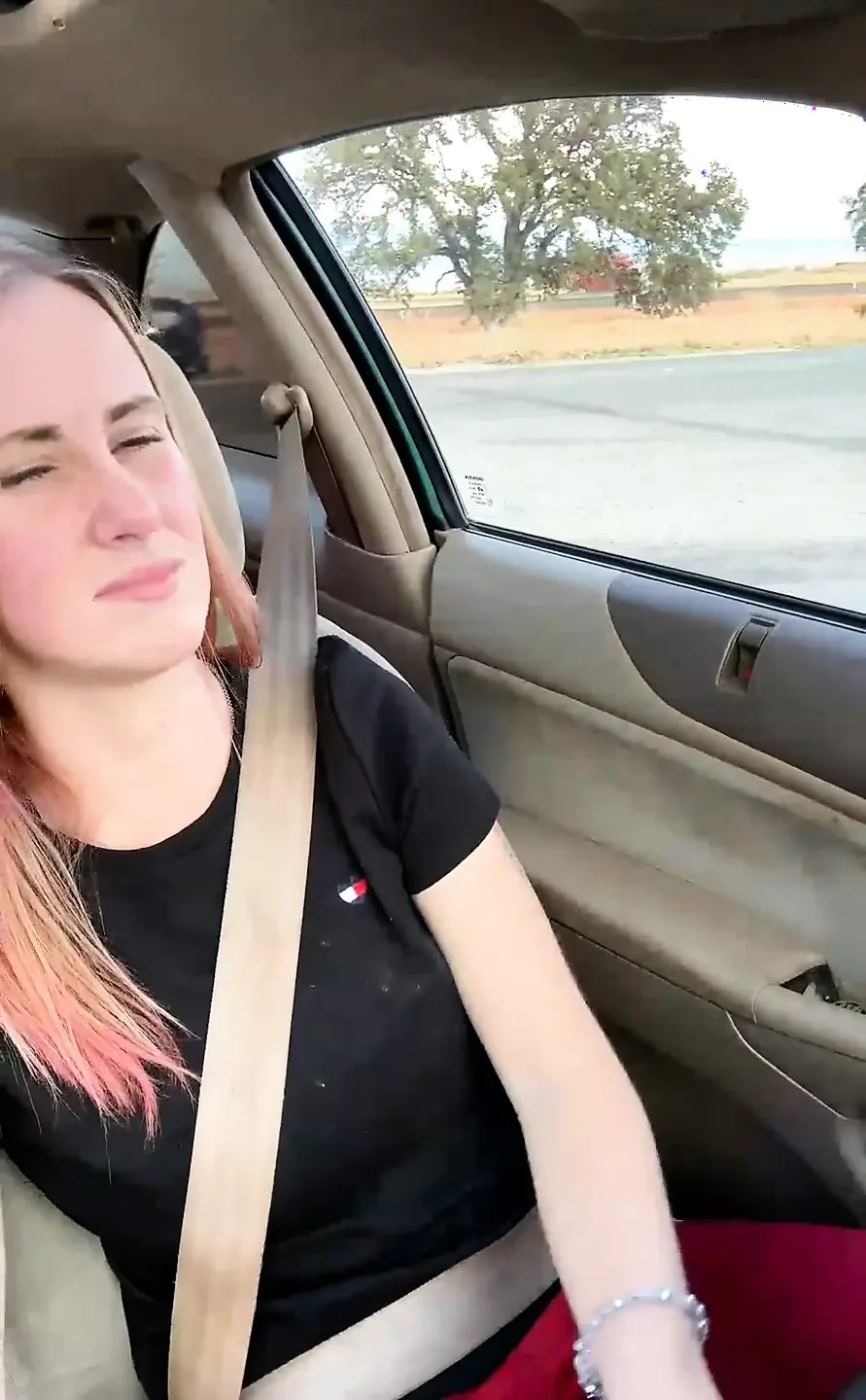 Stream Titties