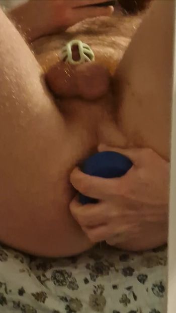 Plugged and gaping in the mirror - can't get enough of the gape keeper!
