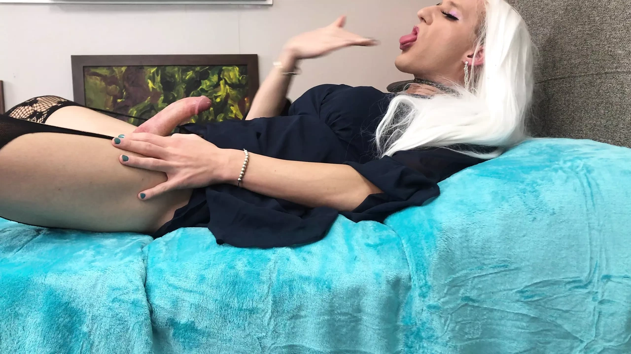 Super Sexy Femboy Bailey Wilde Masturbation and Cum