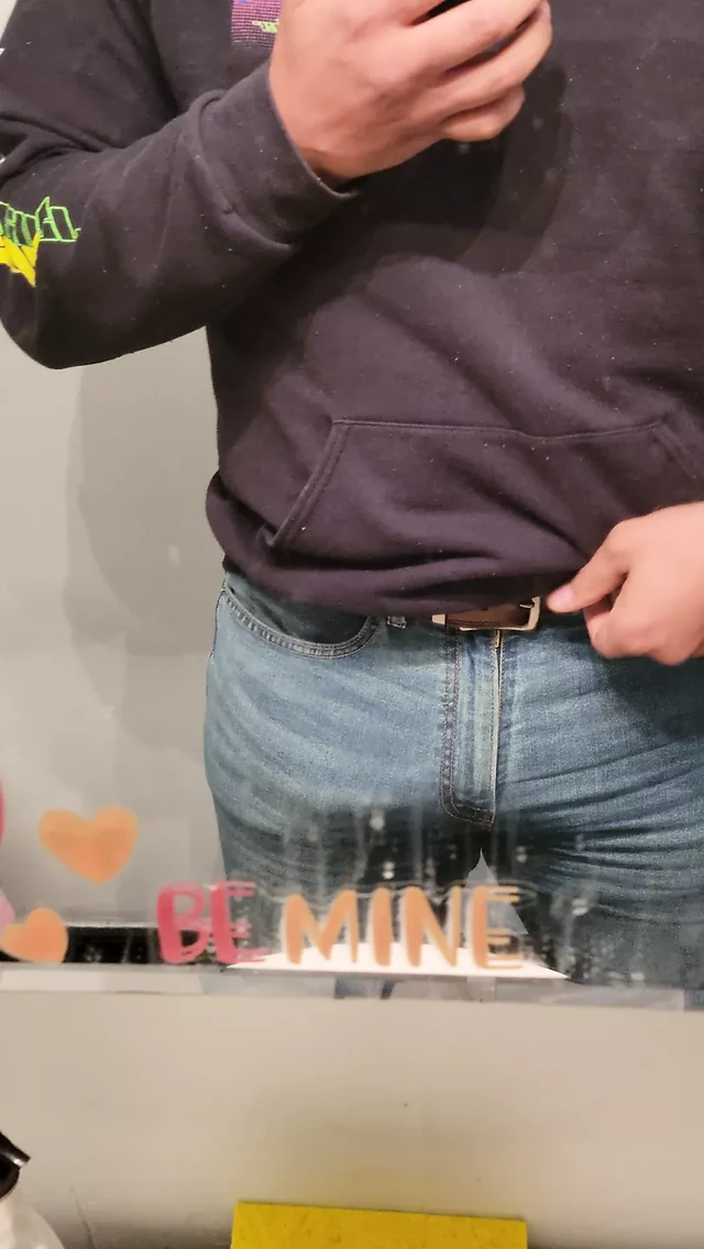 Jerking off at the office pt.1