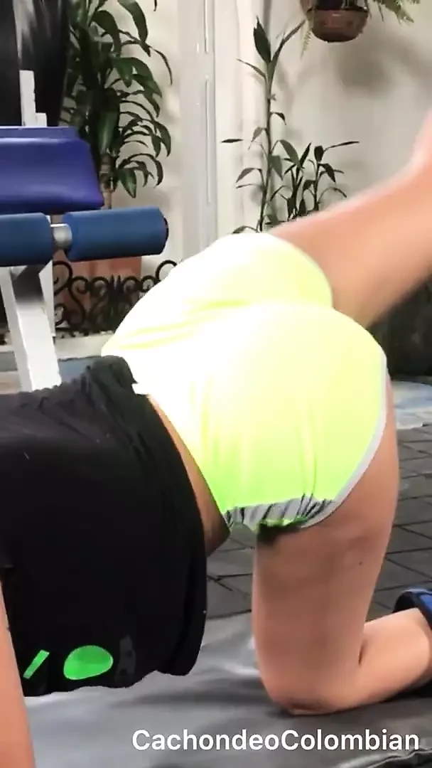 SEX WITH A STRANGER AFTER SEEING HER IN THE GYM - GYM