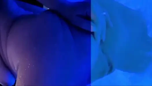 Ne mükemmel bir fantezi. Önümde durup yarağınla oynarken beni izliyorsun