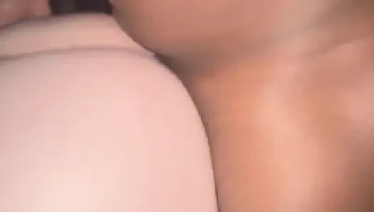 Karım işteyken komşumla açık havada seks