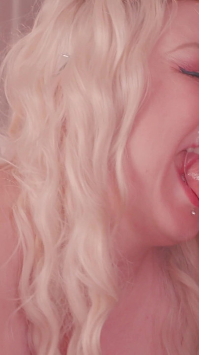 The bride gets fucked hard before the wedding. her future husband needs to realize that his fate is to be a cuckold | Clip 3