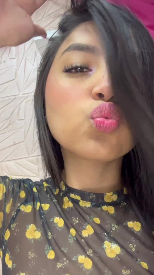 nice follow me and watch me en xlivehamster