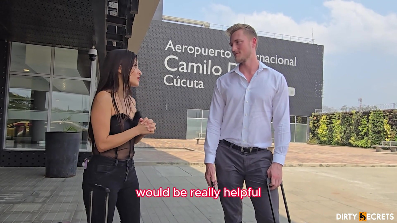 我在机场遇到一个陌生人，最后我们做爱了