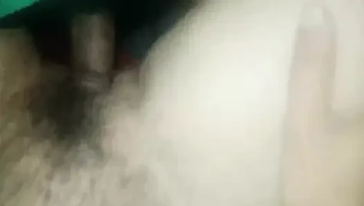 Dasi ngentot habis-habisan sama saudara tirinya yang cantik banget