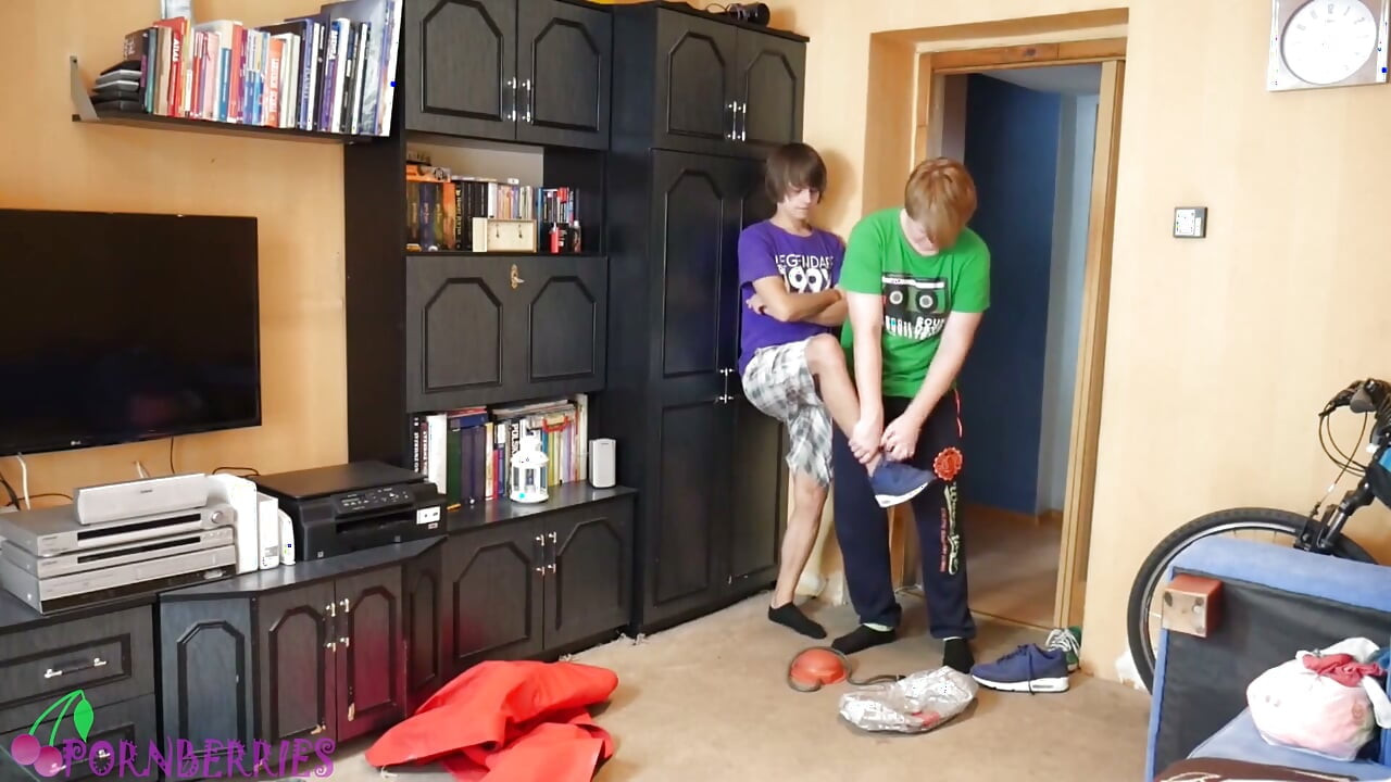 Thin, black socks footjob and rubber pump