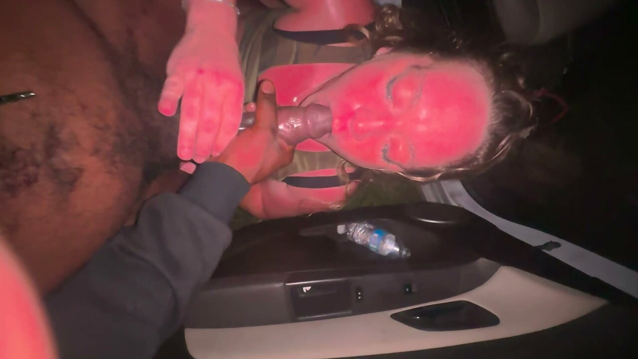 Roadside Head & Facial - Blonde fucks bbc in public