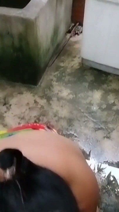 My husband's cuckold called the neighbor to repair the washing machine and he ends up fucking me rich leaving my ass full of cum. | Clip 1