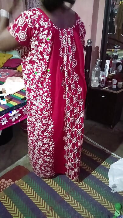 पीली साड़ी गिराना - एकल - sfw