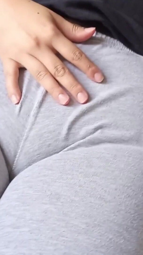 Giant pussy is marked between the leggings of a teenager | Clip 2