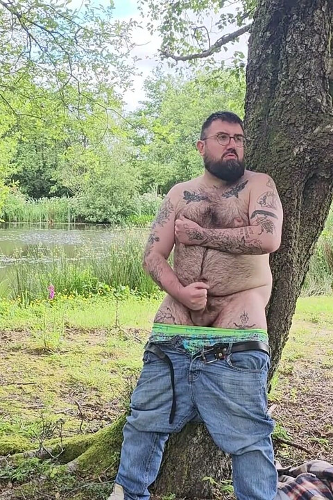 Does a Bear Cum in the Woods?