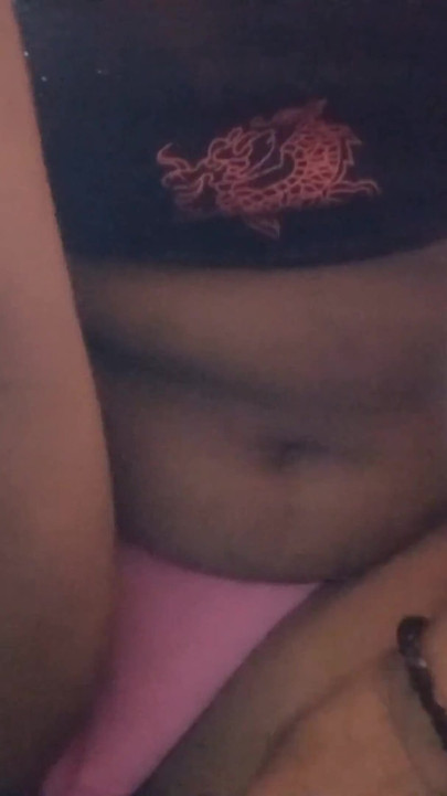 ฉี่เอาท์ดอร์ใช้นิ้วติ้วหีถูหีแน่นๆ ของคนผิวดํา