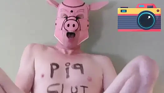 Gingersexpig büyük siyah dildoya binerken inliyor ve boşalıyor