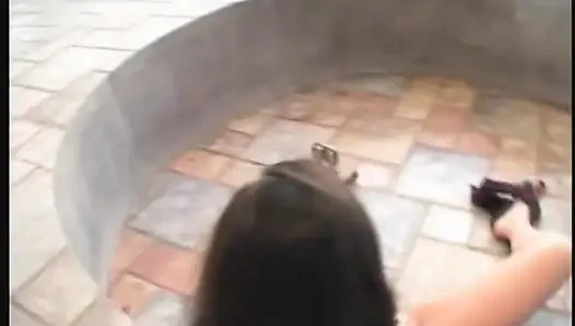 Azgın orta yaşlı seksi kadınlar damlayan grup fetişi grup sekste birbirlerini sırılsıklam yapıyor