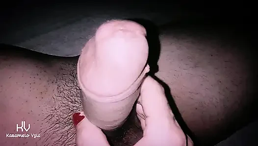 Жена ласкает член крупным планом