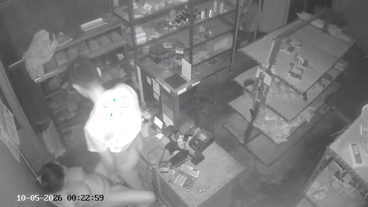 Cheating in a dark place with an ex-girlfriend, it turns out that there is a hidden camera.