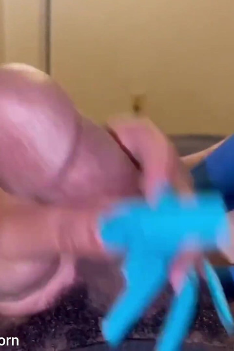 Stroking BBC Cumming on My Heels