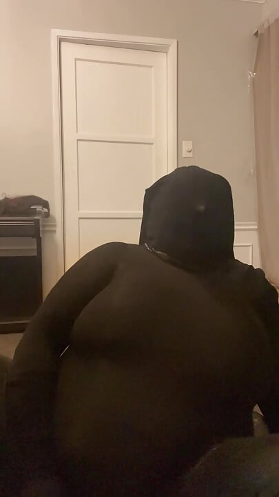Máscara de muñeca de goma con orgasmo