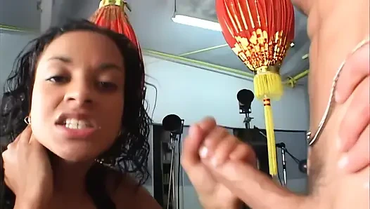 Mya Und Ihre Zunge Schwein