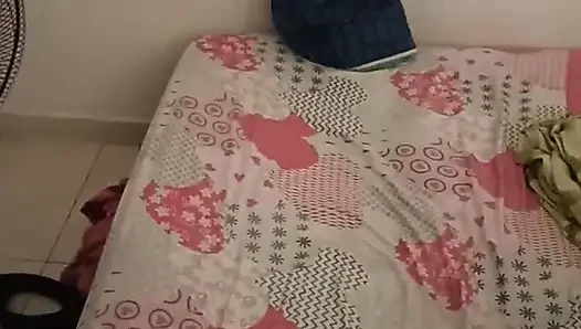 Aku rela diajak seks threesome di kota miami