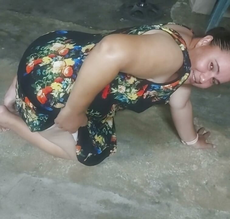 fucking a milf on the floor