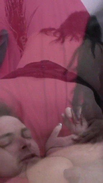 Emotionaler moment aus "Reife Liebhaber - Phat Farm 13 Szene 2"